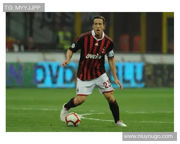 AC米兰对阵雅典精彩直播全程回顾与赛后分析尽在这里